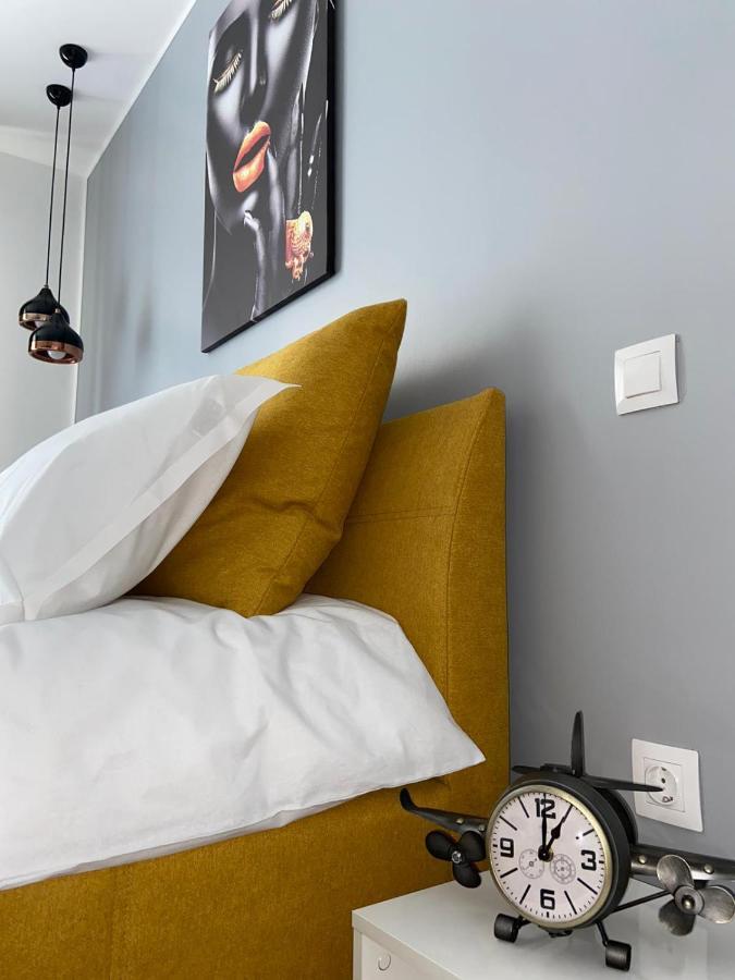 Qualis Apartament Брашов Екстер'єр фото