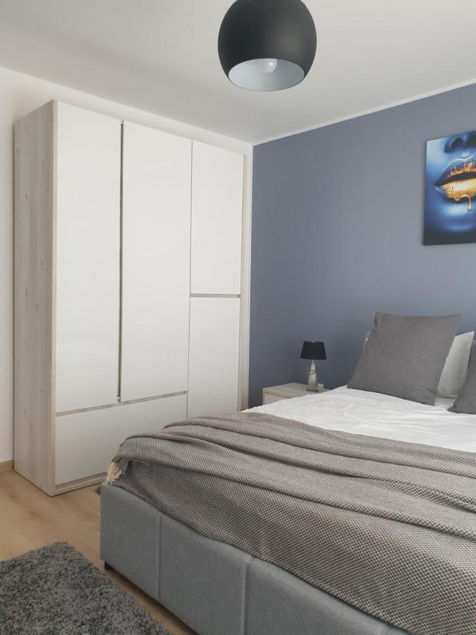 Qualis Apartament Брашов Екстер'єр фото