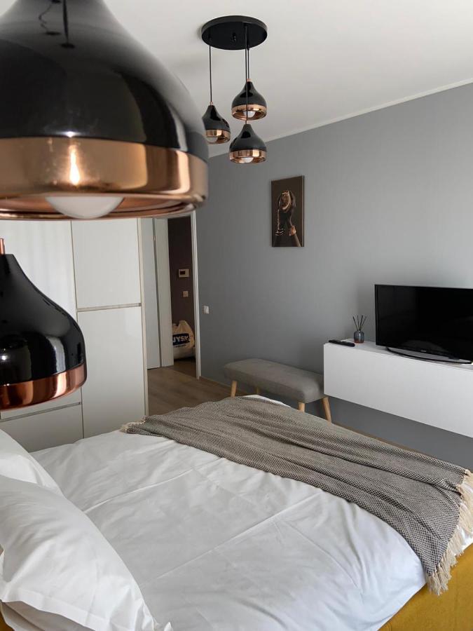 Qualis Apartament Брашов Екстер'єр фото