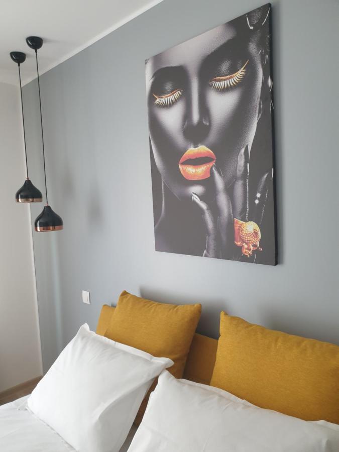 Qualis Apartament Брашов Екстер'єр фото