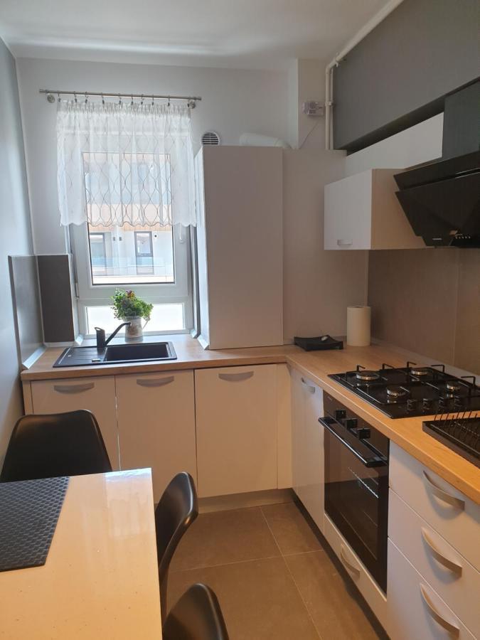 Qualis Apartament Брашов Екстер'єр фото