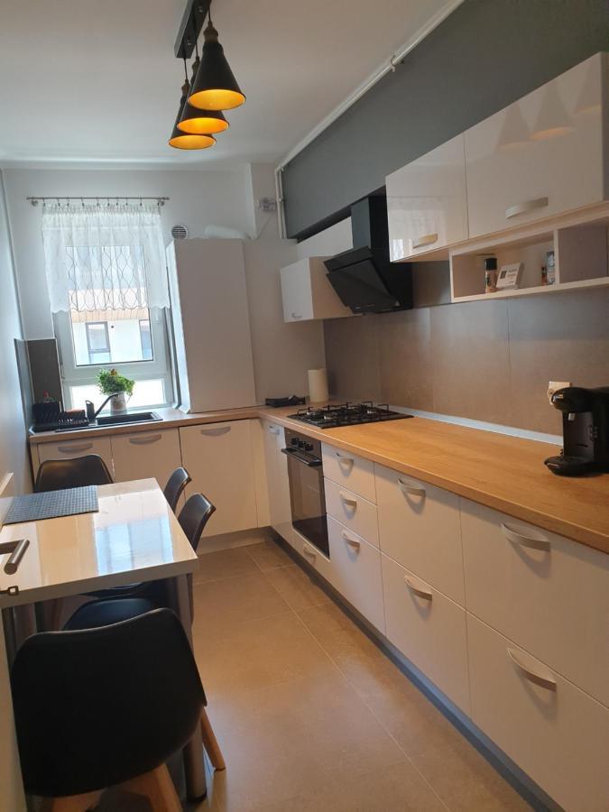 Qualis Apartament Брашов Екстер'єр фото